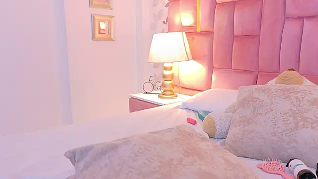 ScarletJons Chat XXX live