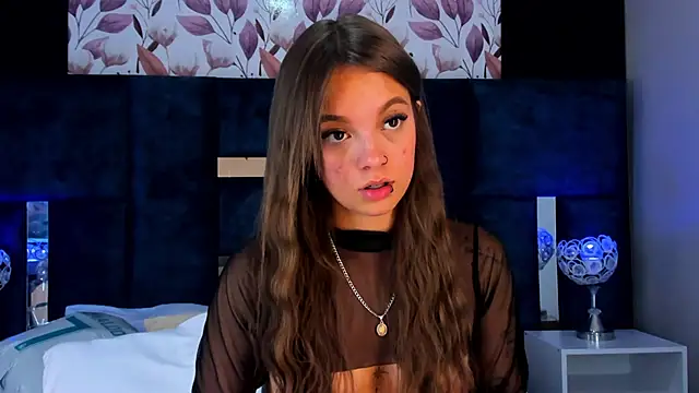 AmmyJones_'s Live XXX Chat
