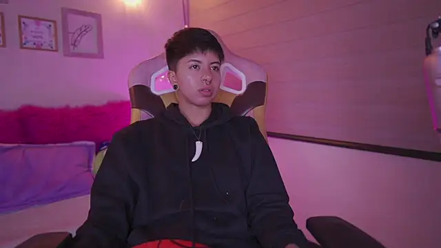 tommy_blue Chat XXX live