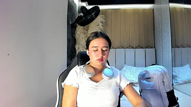 Chat XXX en directo de SweetNova1