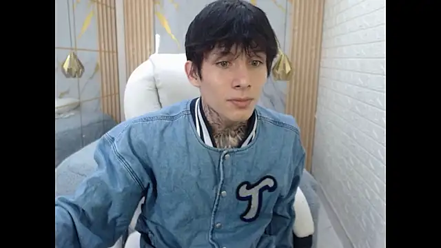 Cry_thereal Live XXX-Chat
