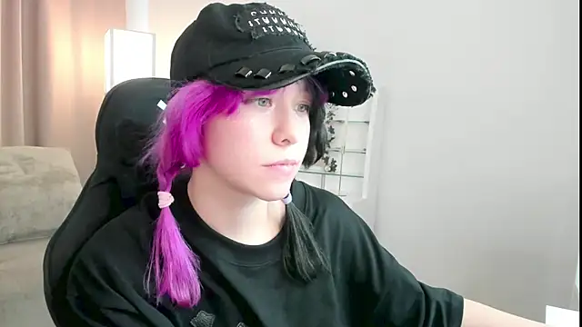 EmilyTrase Adlı Modelin Canlı XXX Sohbeti