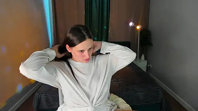 Elizabet_Colllins Adlı Modelin Canlı XXX Sohbeti