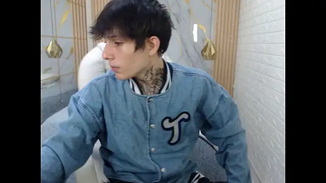 Cry_thereal Chat XXX live