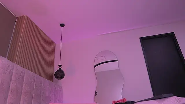 violeta_aroca's Live XXX Chat
