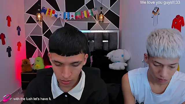 Juan_Nd_Steven লাইভ XXX চ্যাট