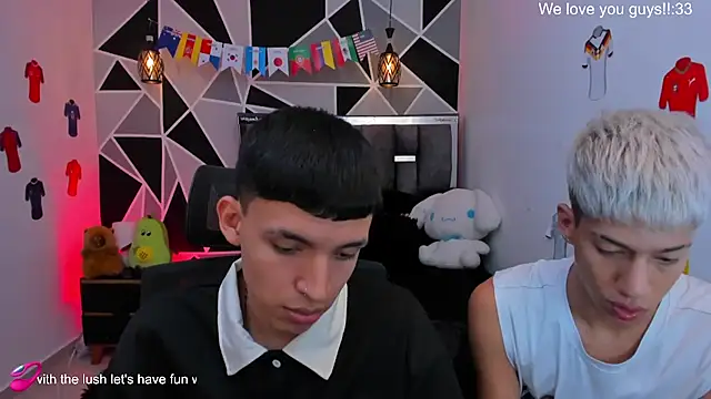 Chatroom XXX en direct de Juan_Nd_Steven