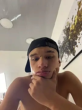 Chatroom XXX en direct de Dominik_Souza