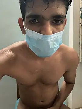 Czat XXX na żywo – BadBoyTom78