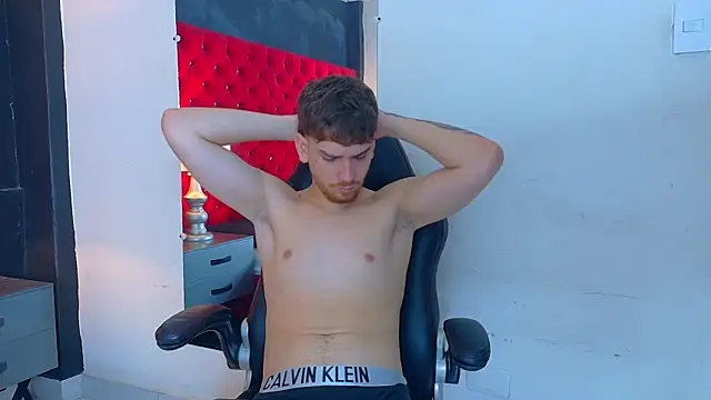 Chatroom XXX en direct de Stefano_Moretti