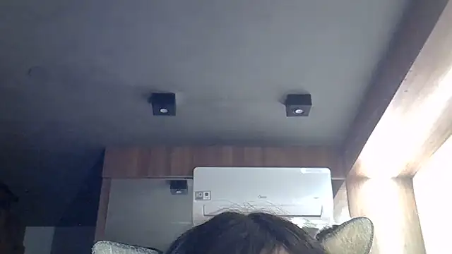 Chat +18 de SkinnyKitten ao vivo