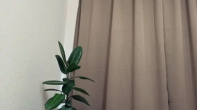 leiamillersonn Adlı Modelin Canlı XXX Sohbeti