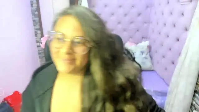 แชท XXX สดของ Sarah_Boobs_