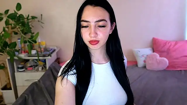 WildKittenX_'s Live XXX Chat