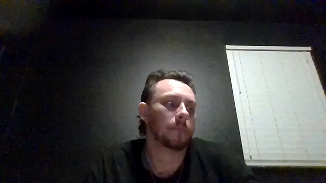 Mikecloudyhawk Chat XXX in diretta