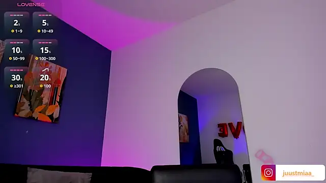 Justmia69's Live XXX Chat