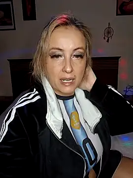 DesireSatler's Live XXX Chat
