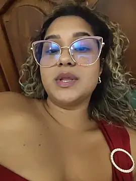 XXX chat uživo modela BrendaGirs