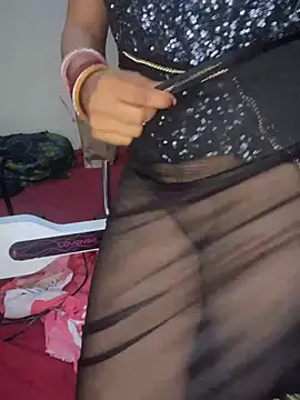 HOTTY-TINA: απευθείας συνομιλία ΧΧΧ