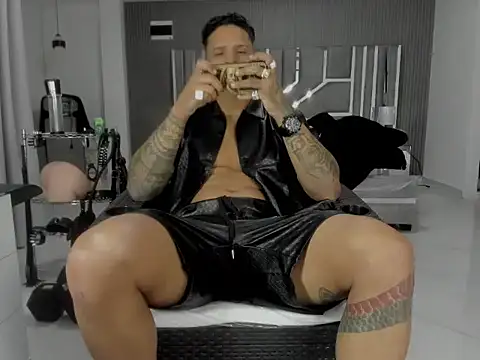 master_leather Chat XXX live