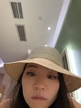 xiaochengzi505 লাইভ XXX চ্যাট