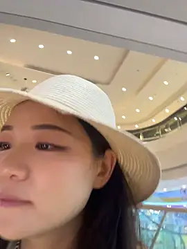 xiaochengzi505 即時 XXX 聊天