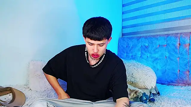Czat XXX na żywo – _justinmoon2