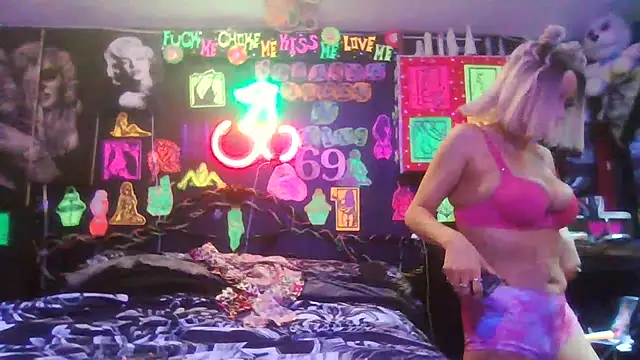 Splash_Queen420 Chat XXX in diretta
