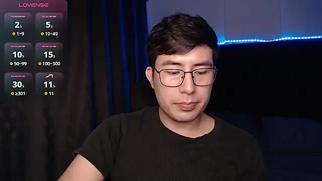 andrewmhilton_'s Live XXX Chat