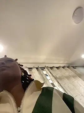 Sis27's Live XXX Chat