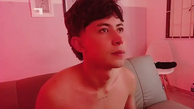 XXX chat uživo modela myke_magic