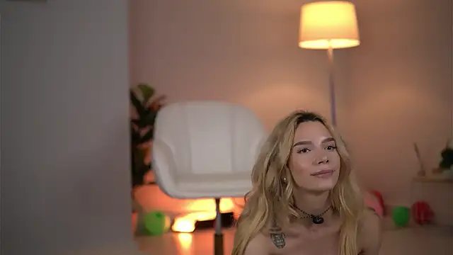 צ'אט XXX בשידור חי של SvveetLuna