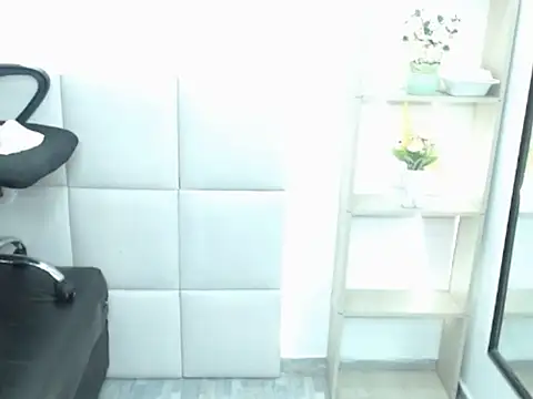 Chatroom XXX en direct de ivytemptation