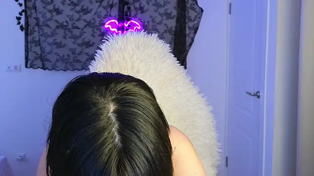 Онлайн ча т XXX LilithMadden