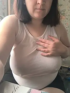Milla-23 Live XXX Chat