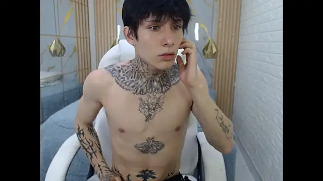 Онлайн чат XXX Cry_thereal
