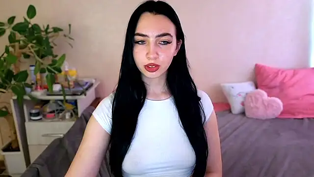 Czat XXX na żywo – WildKittenX_