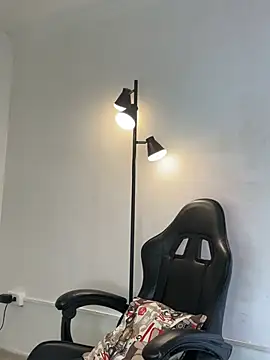 _Bella_7 Adlı Modelin Canlı XXX Sohbeti