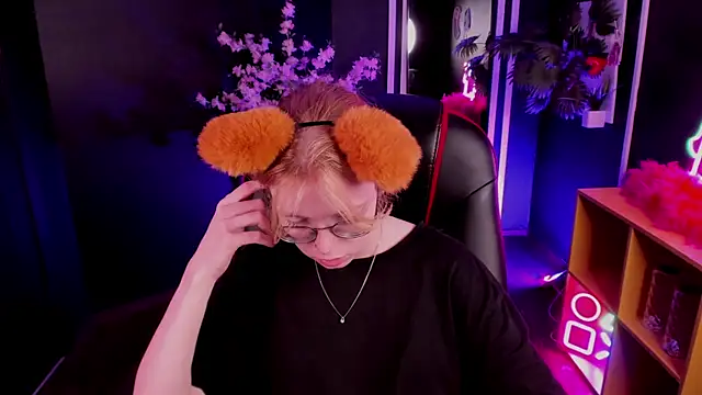 FoxxyyPolly's Live XXX Chat