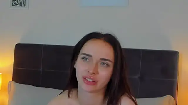 KellyWhites' Live XXX Chat