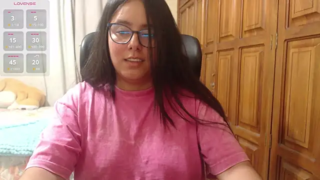 Venus_cat_n Live XXX chat