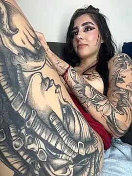 sharlot24's Live XXX Chat