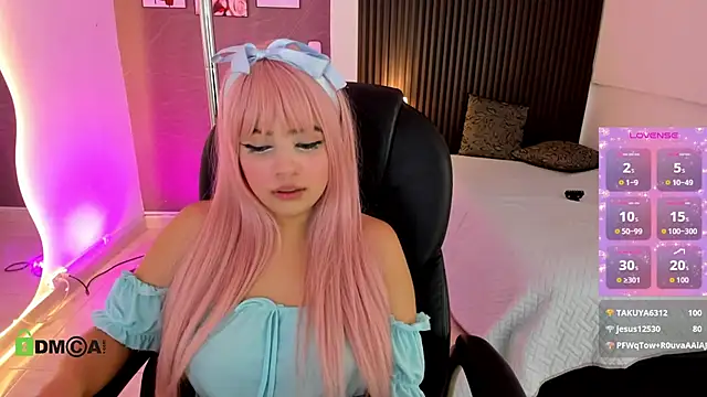 Leslyevans1 élő XXX-chatje