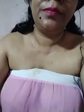 XXX chat uživo modela tharu_sweet