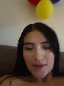 Chat +18 de miel_gomez ao vivo