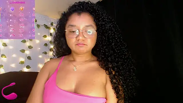 victtoria_cane63's Live XXX Chat