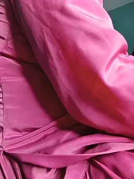 YOURBHABI143 Show in webcam