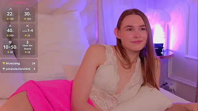 LillianYoung Adlı Modelin Canlı XXX Sohbeti