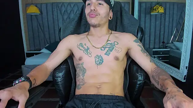 Chat XXX en directo de DanteLuxx