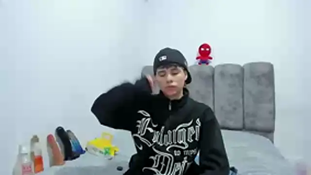 Bruno_Cruzz Chat XXX live